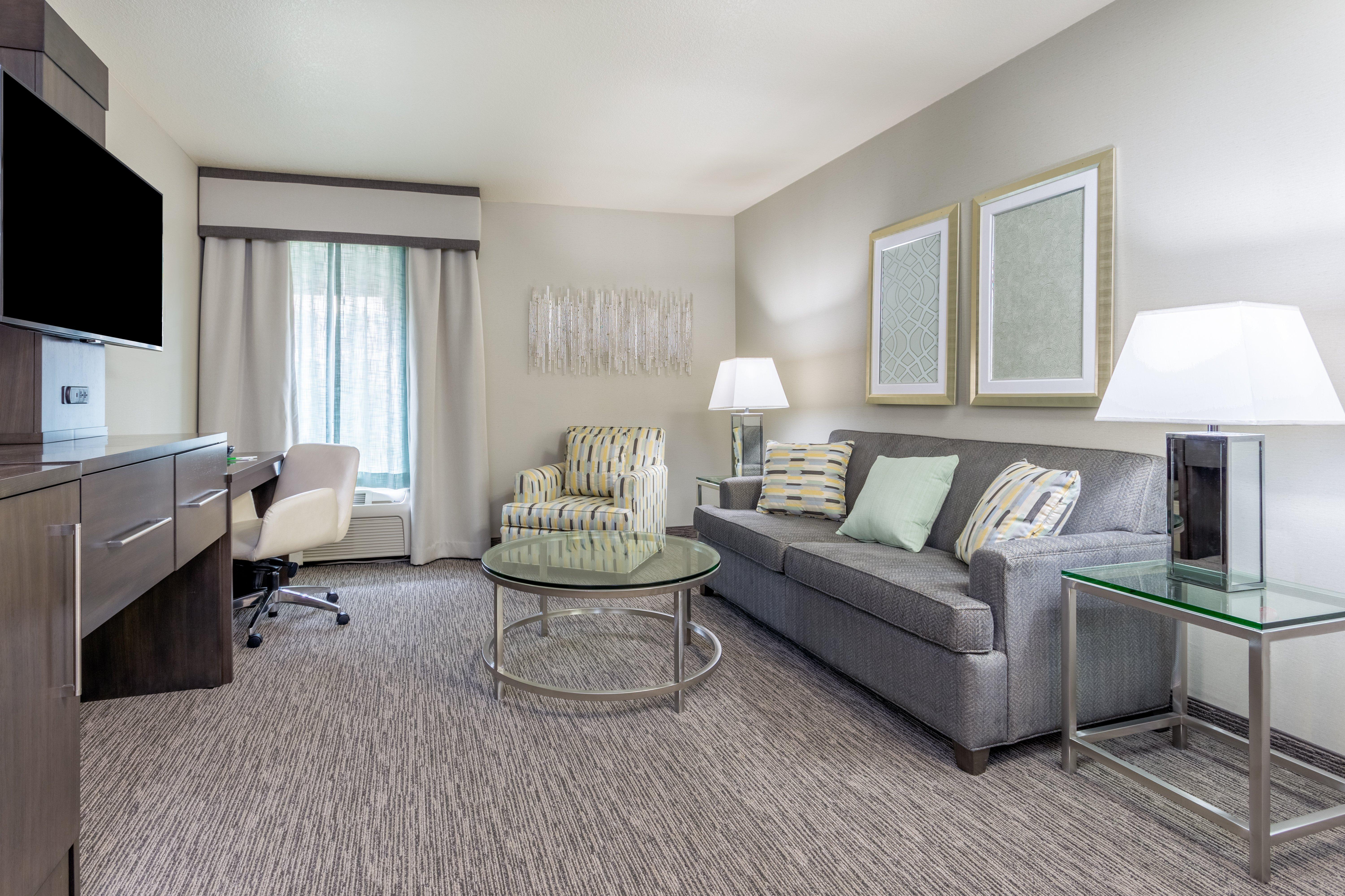Holiday Inn Auburn By Ihg Exterior photo