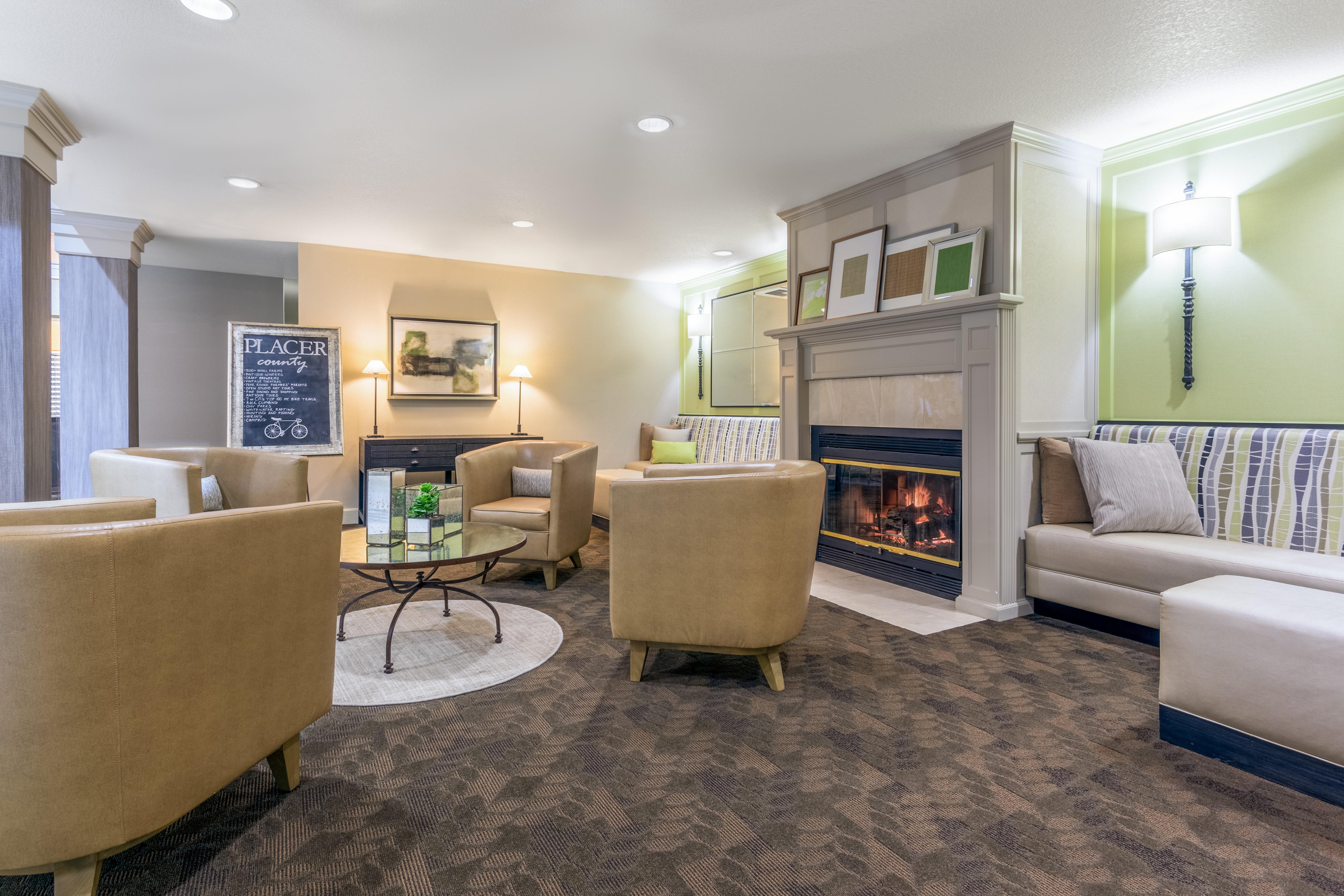 Holiday Inn Auburn By Ihg Exterior photo
