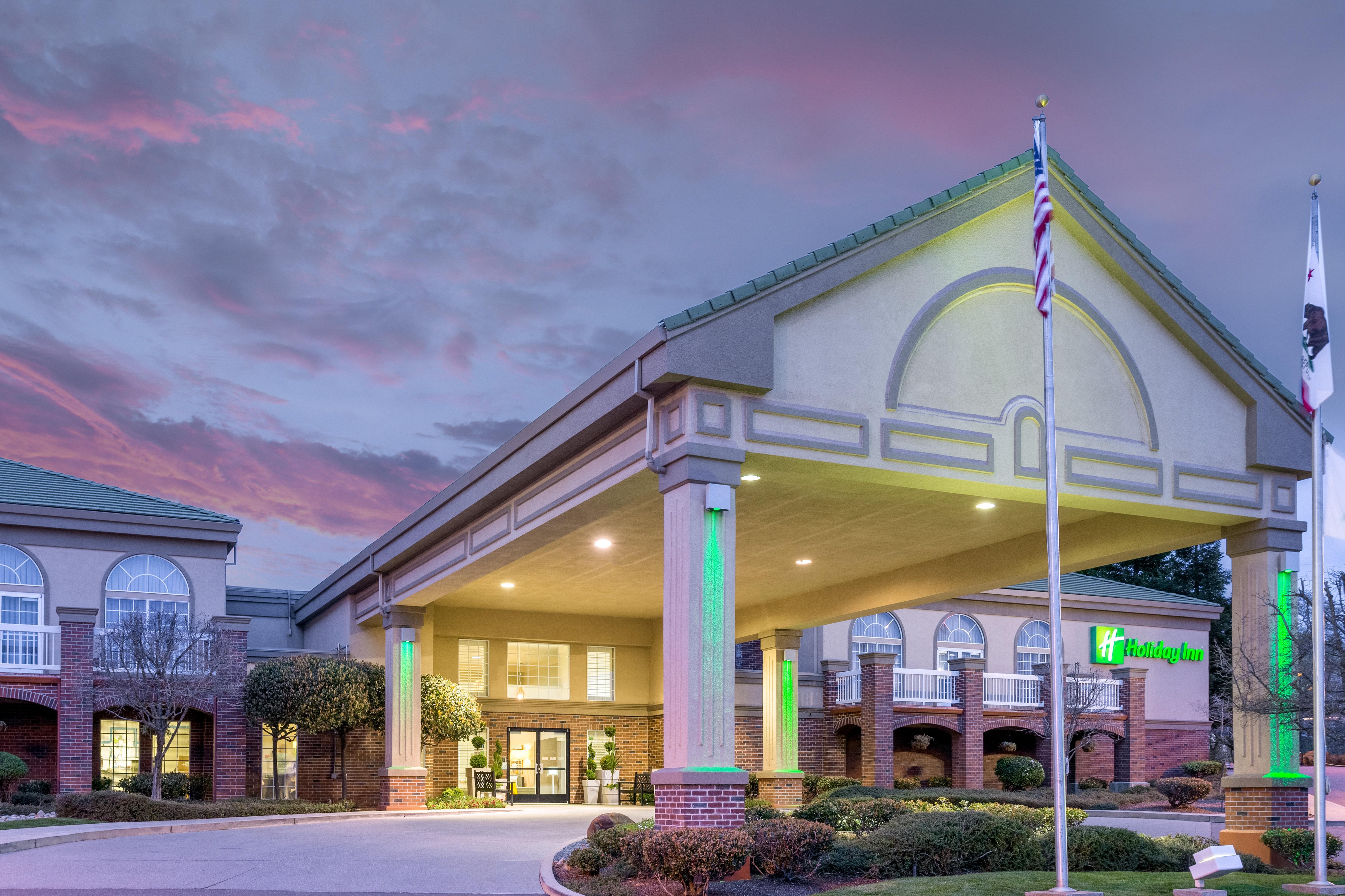 Holiday Inn Auburn By Ihg Exterior photo