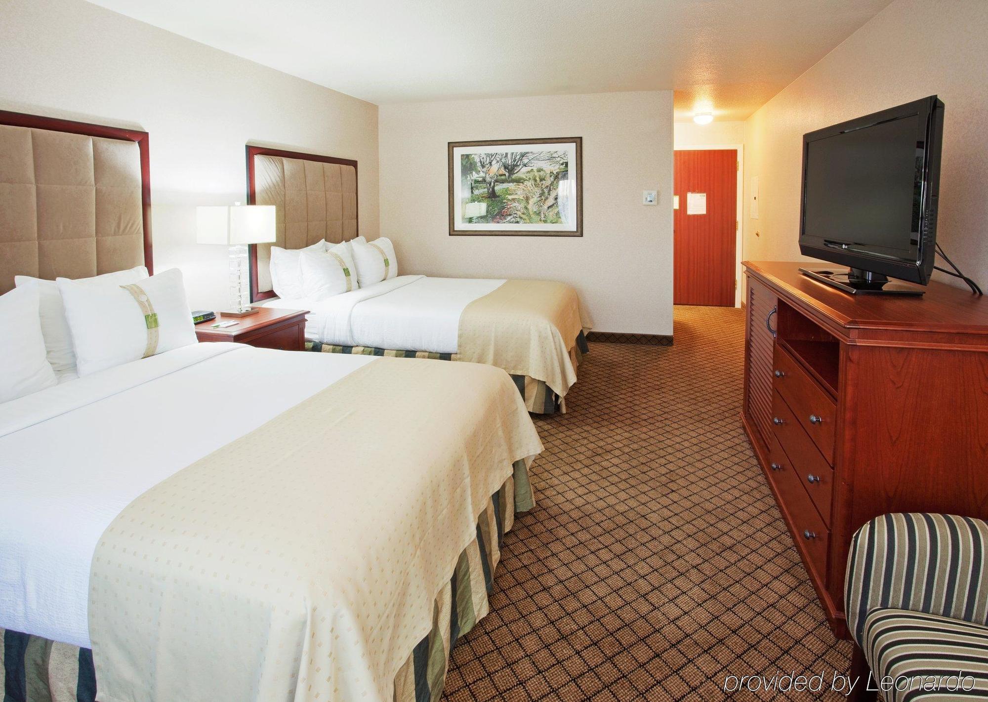 Holiday Inn Auburn By Ihg Exterior photo